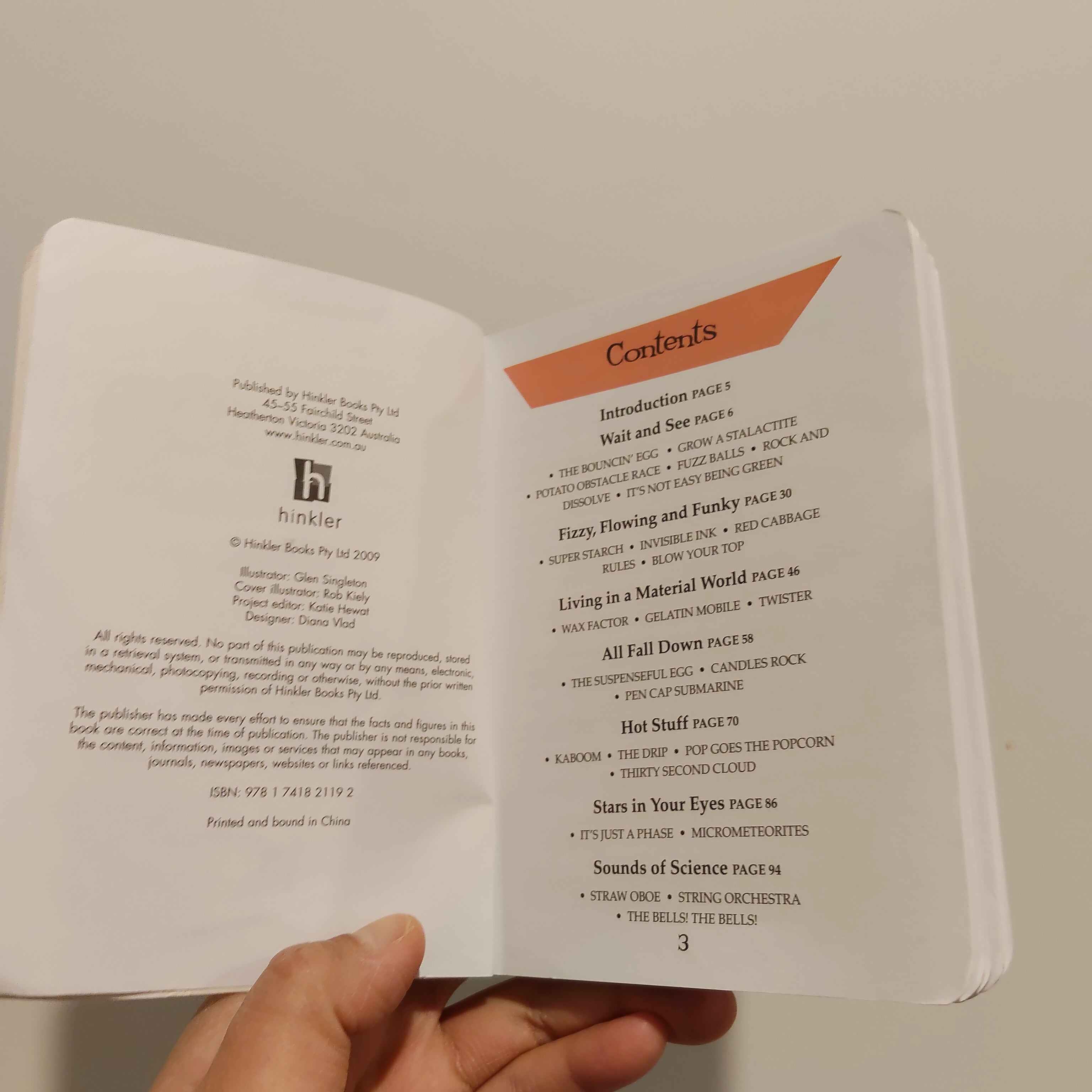 "Pocket Pal: Science Experiments" published by Hinkler Books BOOK Paperback