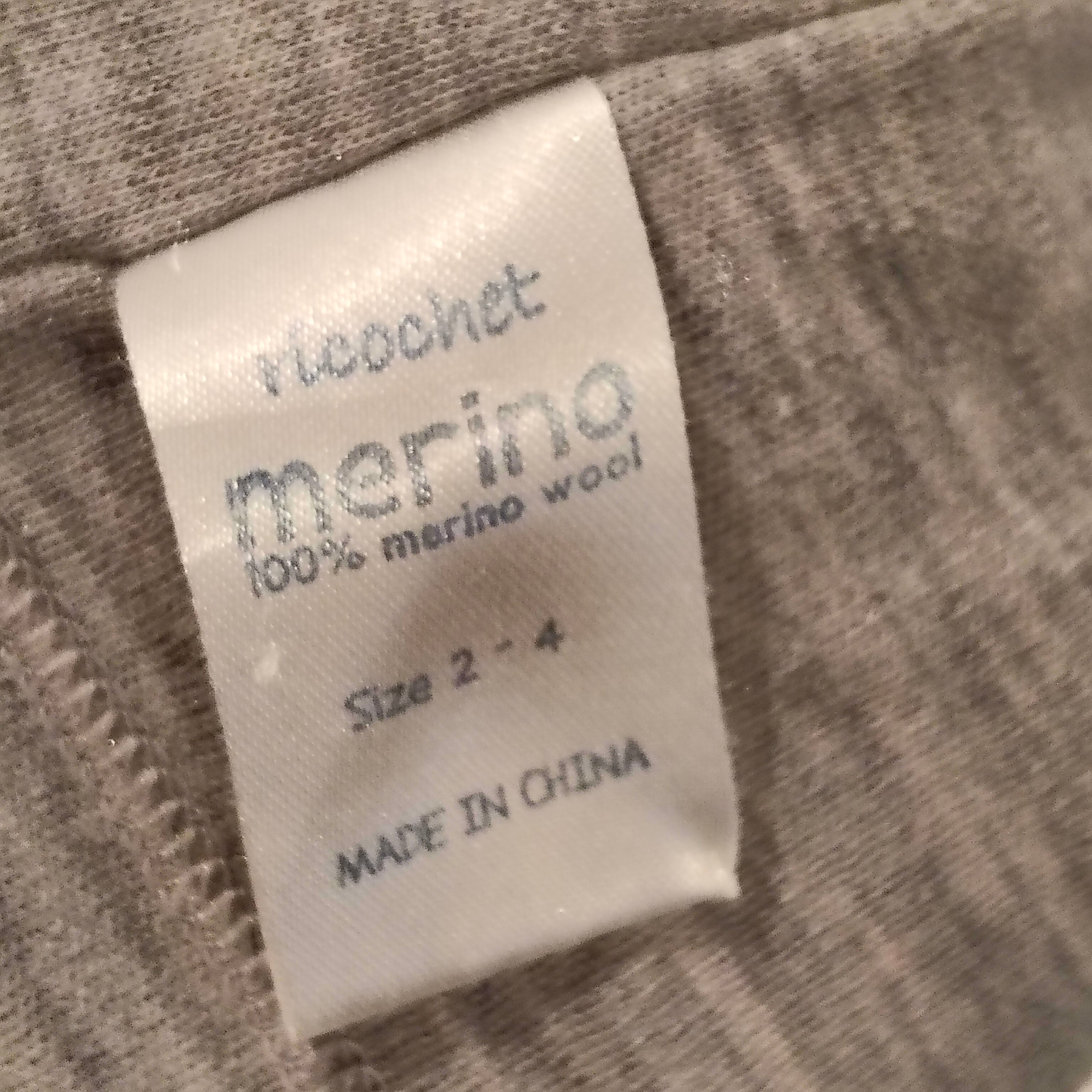 100% Merino Beanie Size 2-4yrs unisex grey