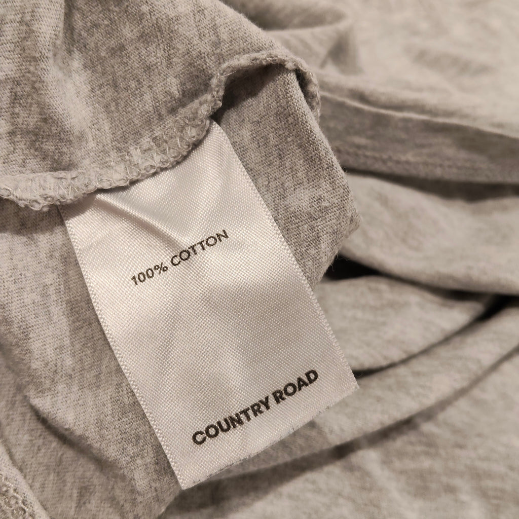 COUNTRY ROAD top size 8yr unisex long sleeve grey