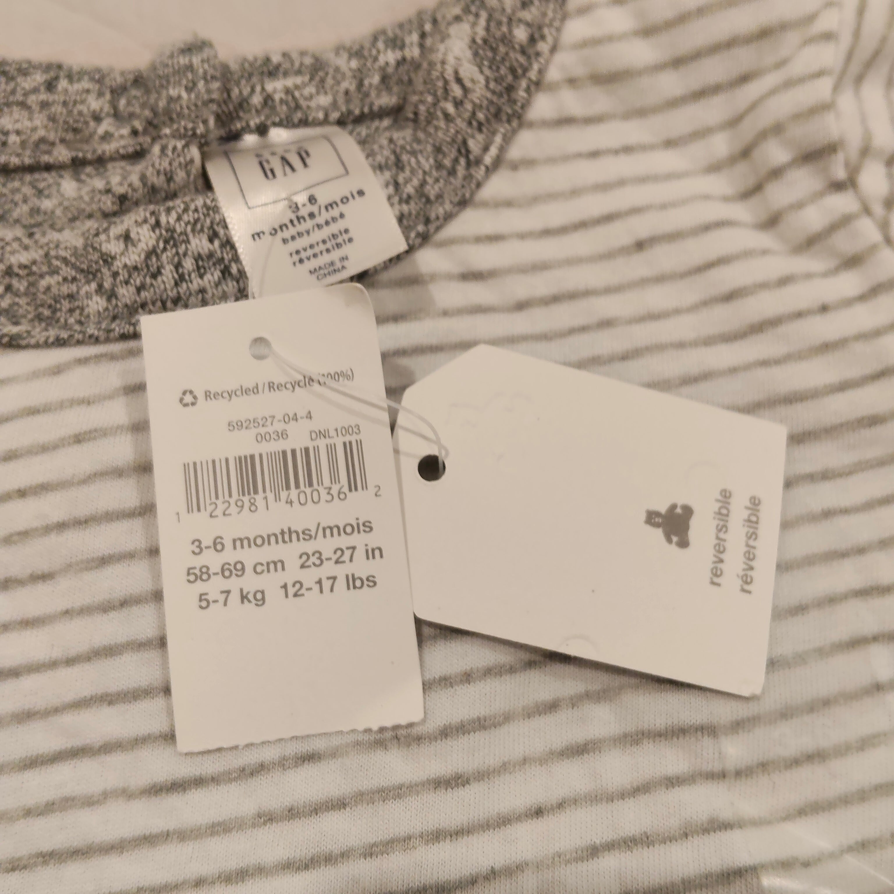 New GAP top size 3-6M Baby
