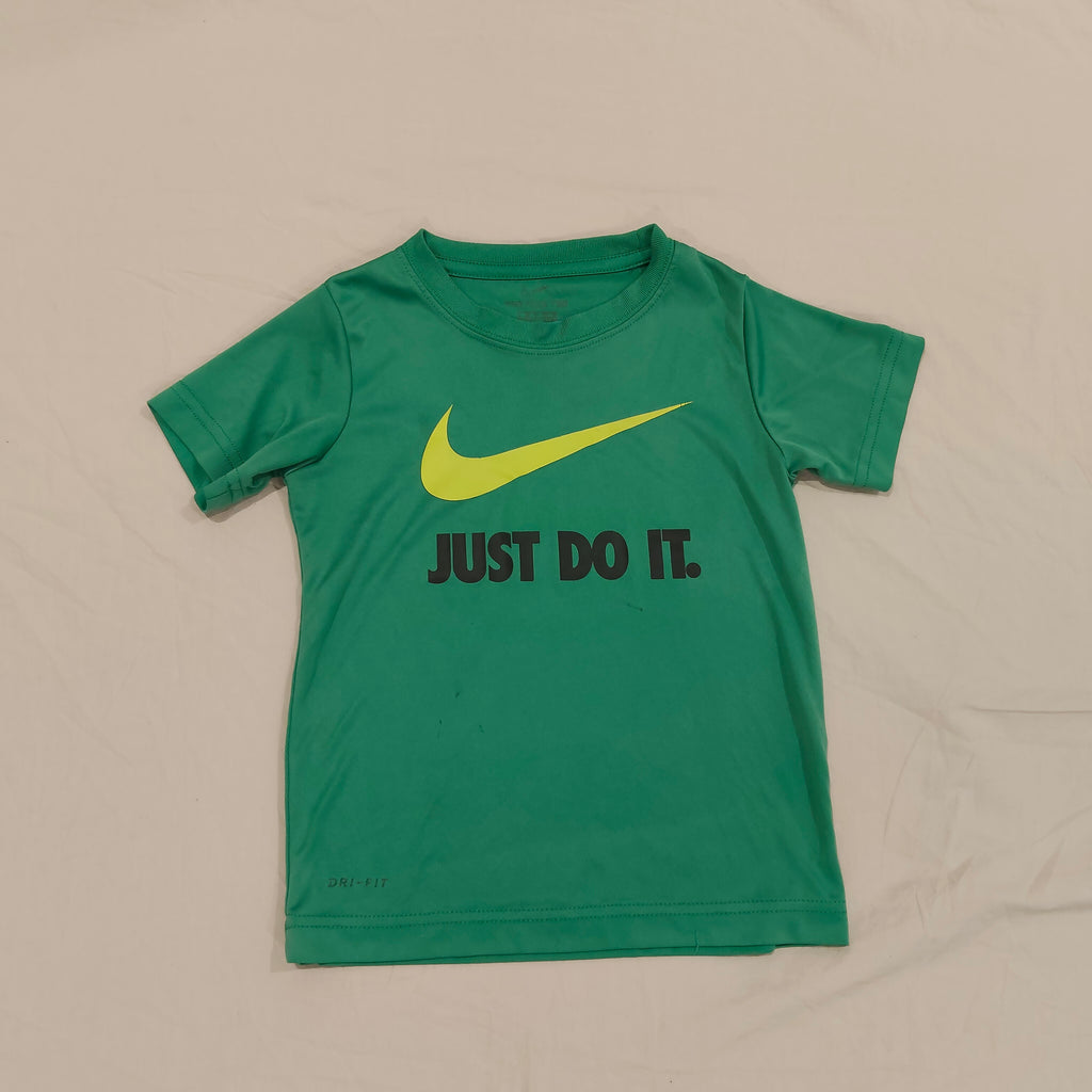 NIKE tee size 3-4y boys Just Do It short sleeve Dri-Fit