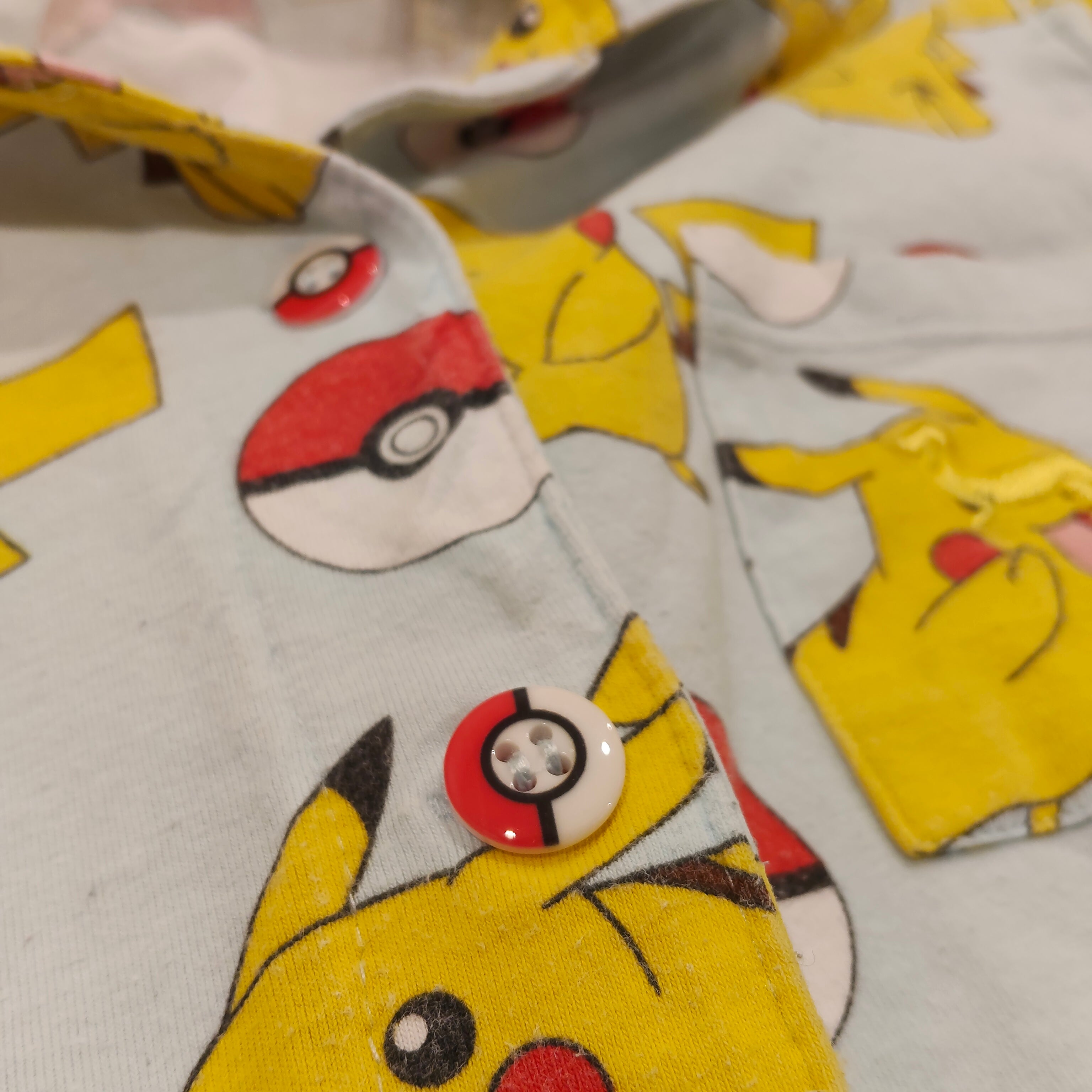 POKEMON Pikachu Pyjama Set Size 6 short sleeve