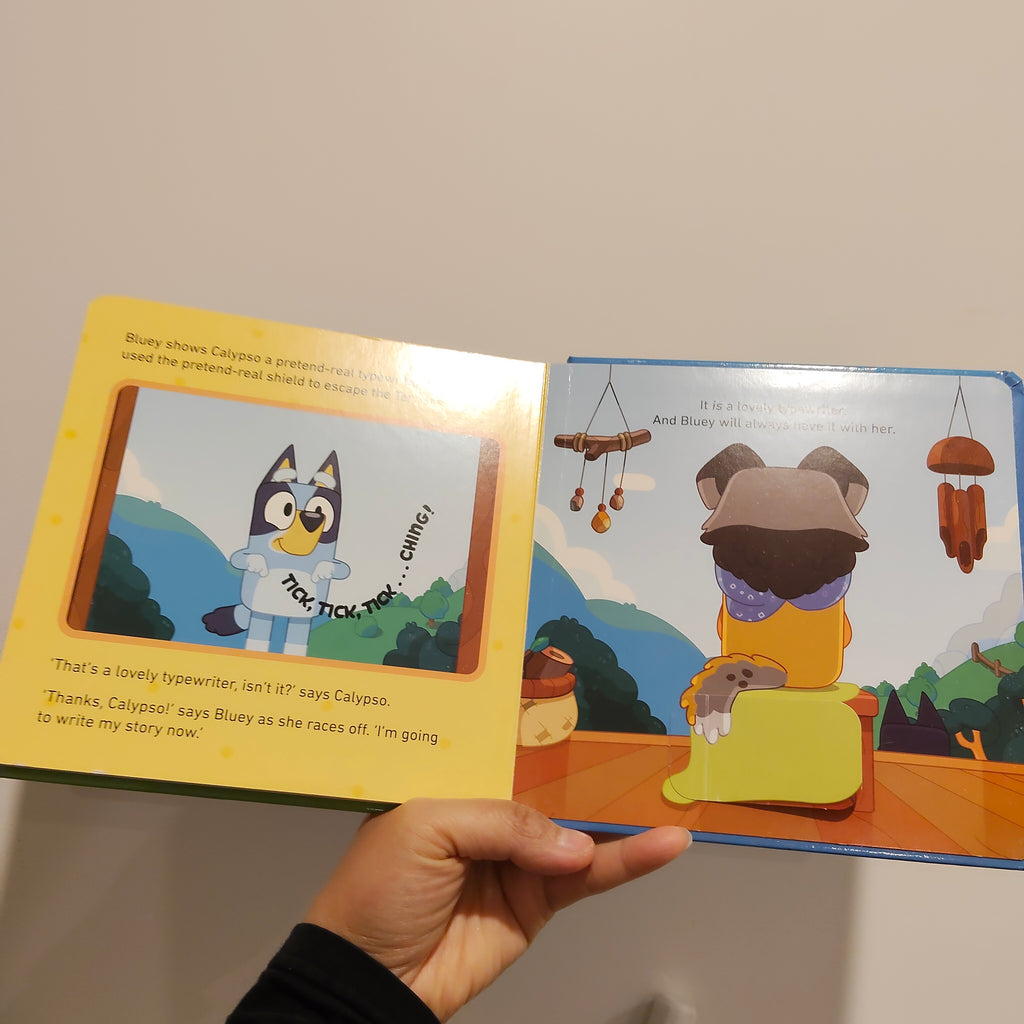 BLUEY Typewriter lift-the-flap BOARDBOOK