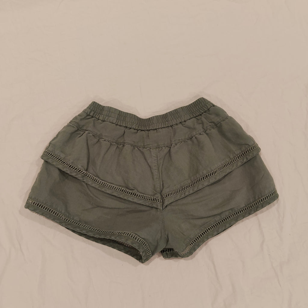 COUNTRY ROAD shorts size 8yrs Girls