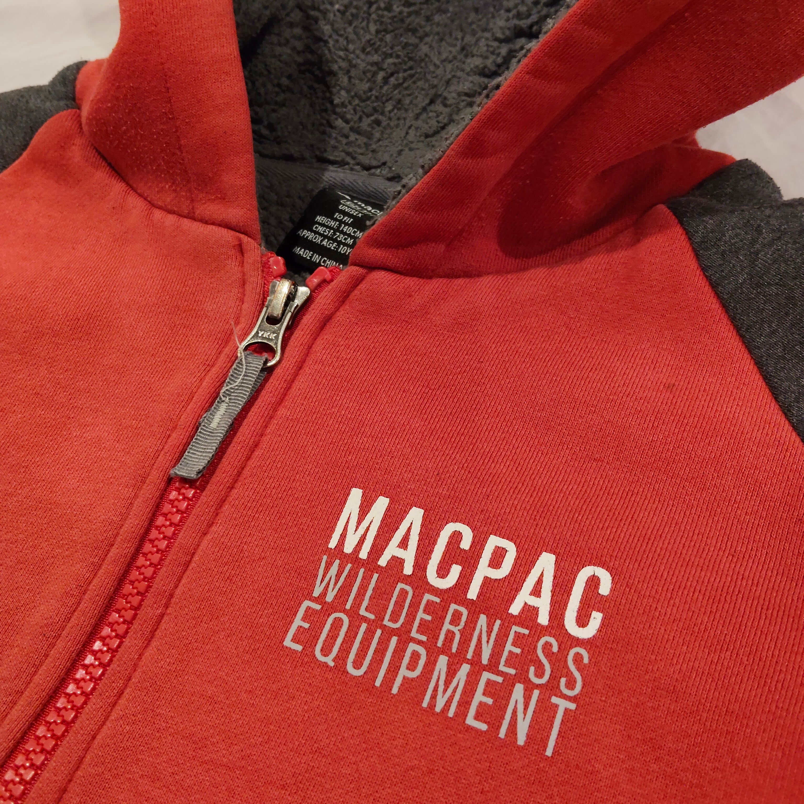 MACPAC zip hoodie size 10 Boys organic cotton