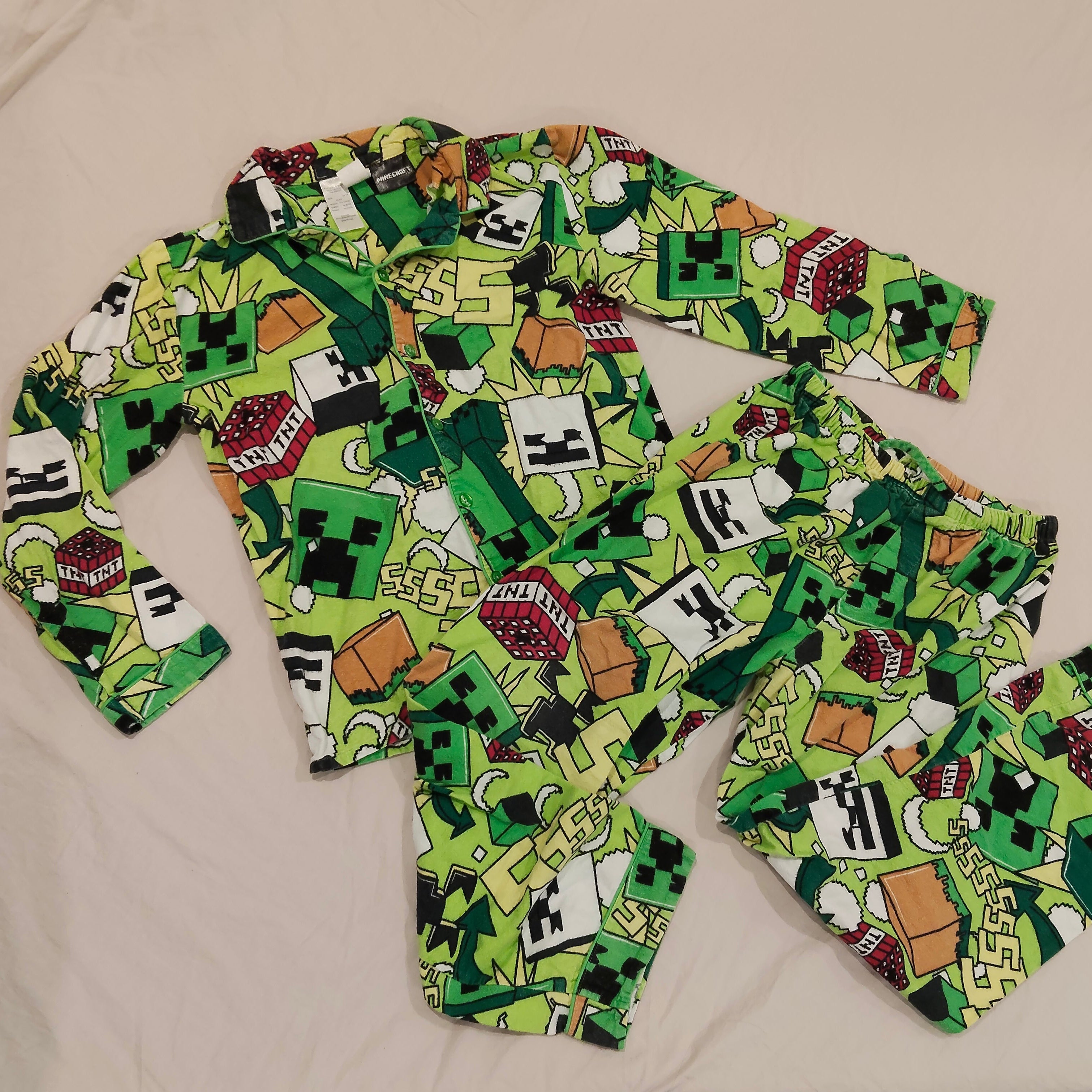 MINECRAFT pyjama set size 13-14yrs Boys long sleeve