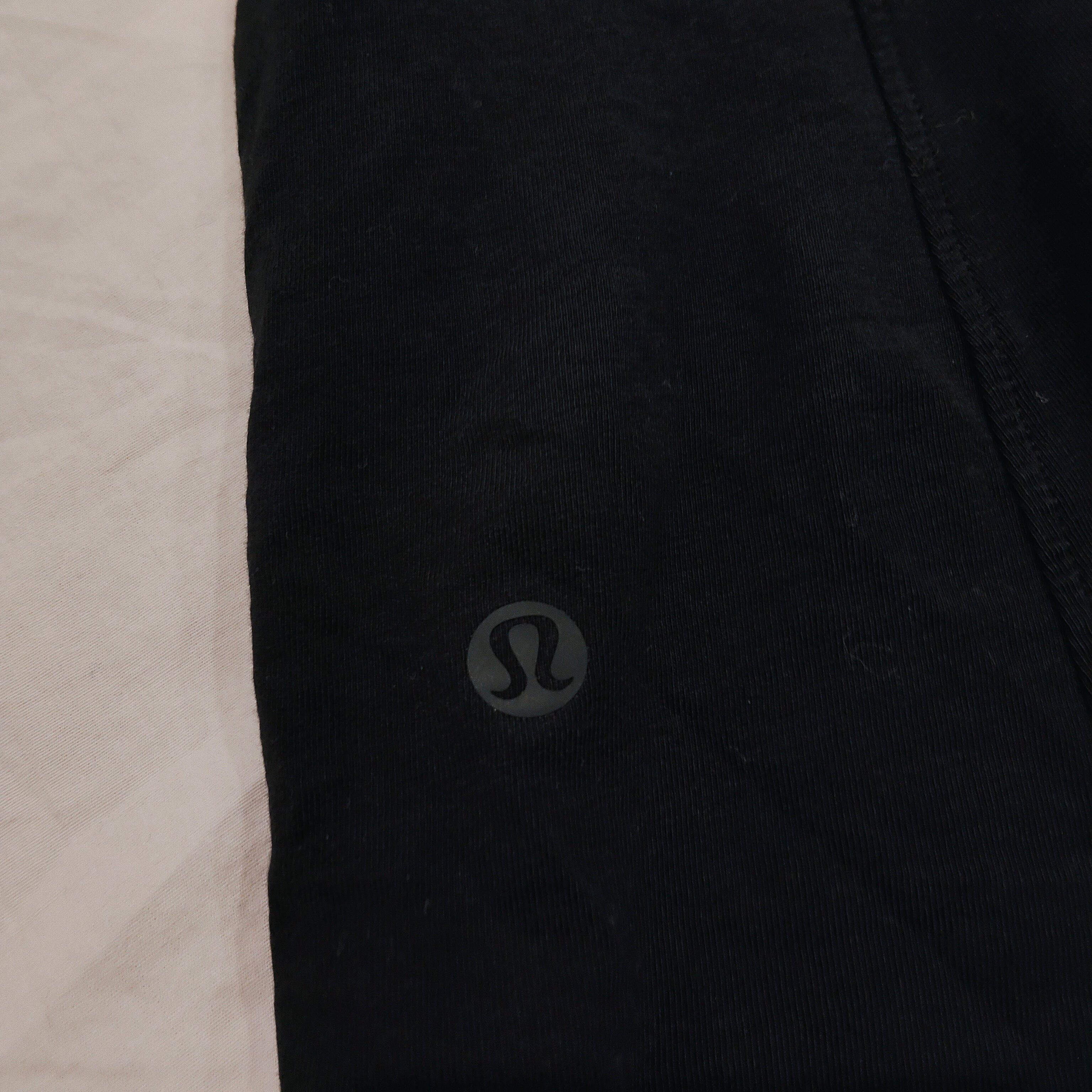 LULULEMON Top Size 10 Women Short Sleeve Black