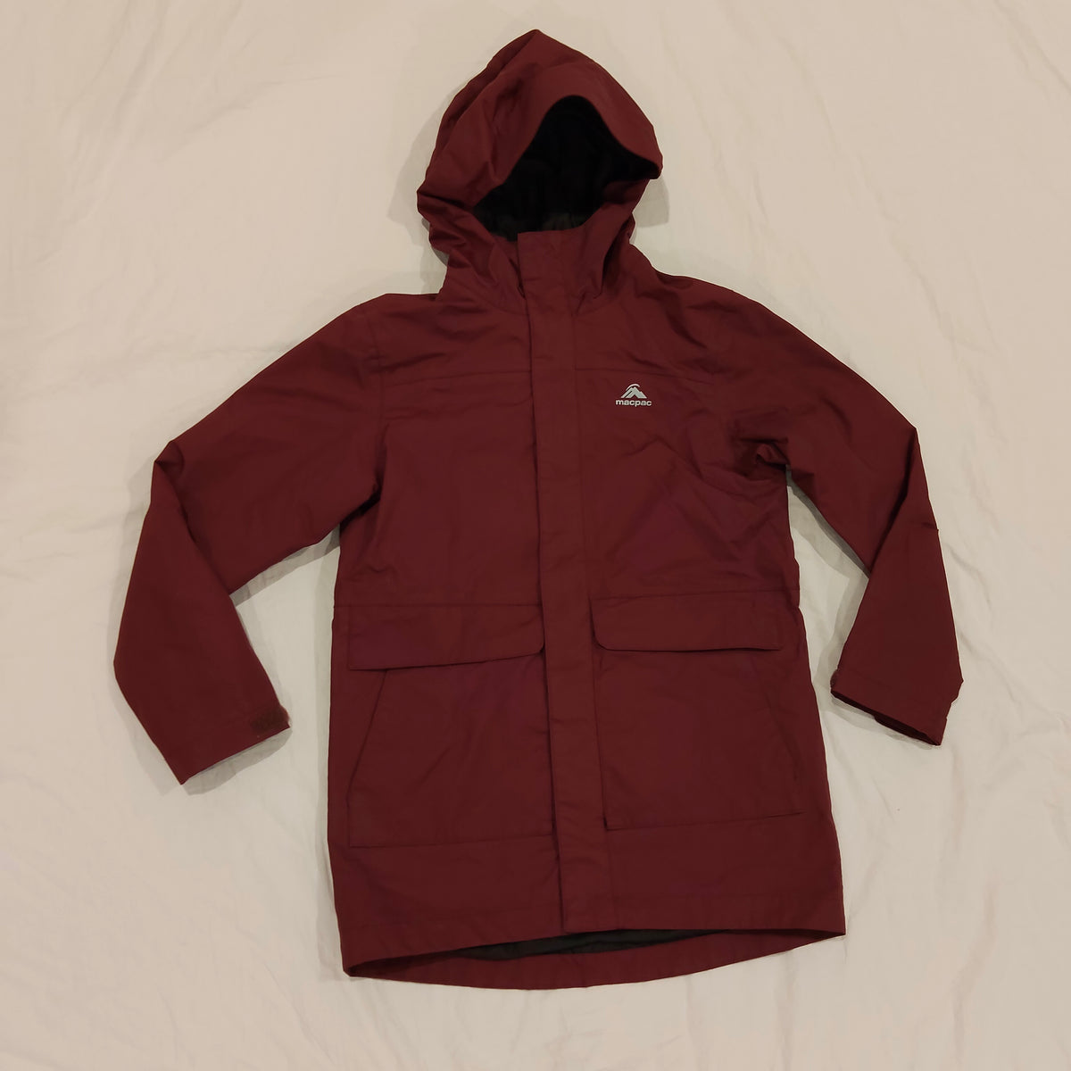 MACPAC Rain Jacket Size 8 Unisex Burgundy