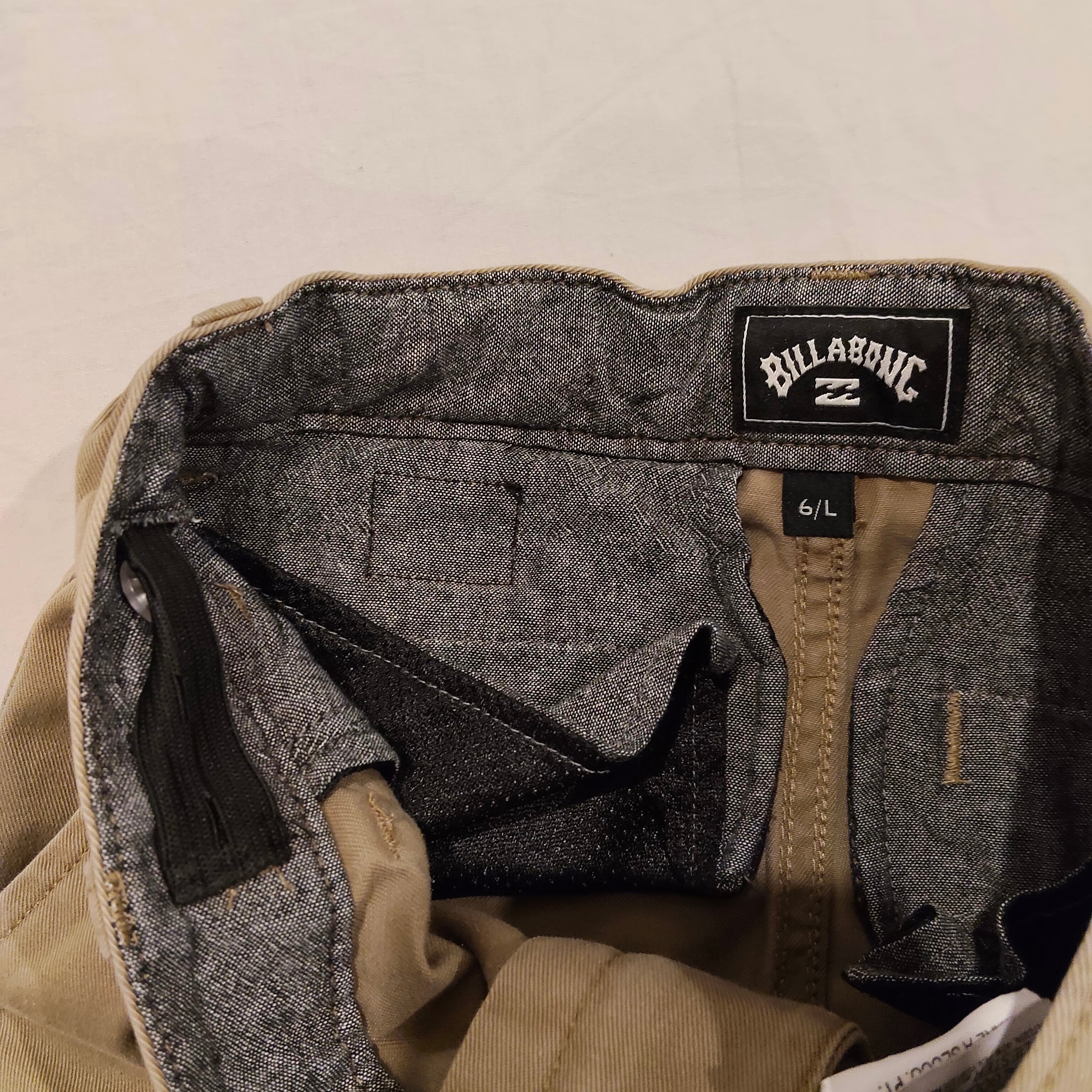 BILLABONG Shorts Size 6 Boys Khaki