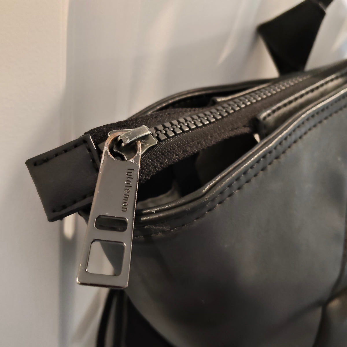Lululemon Everything Bag Black (53x39cm)