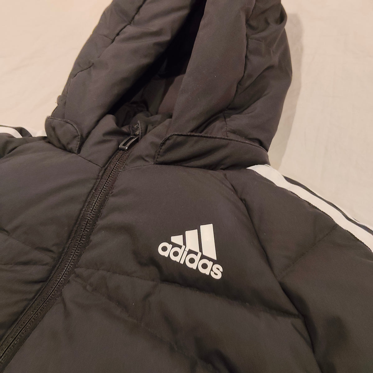 ADIDAS Duck Down Jacket Size 9-10YRS Black