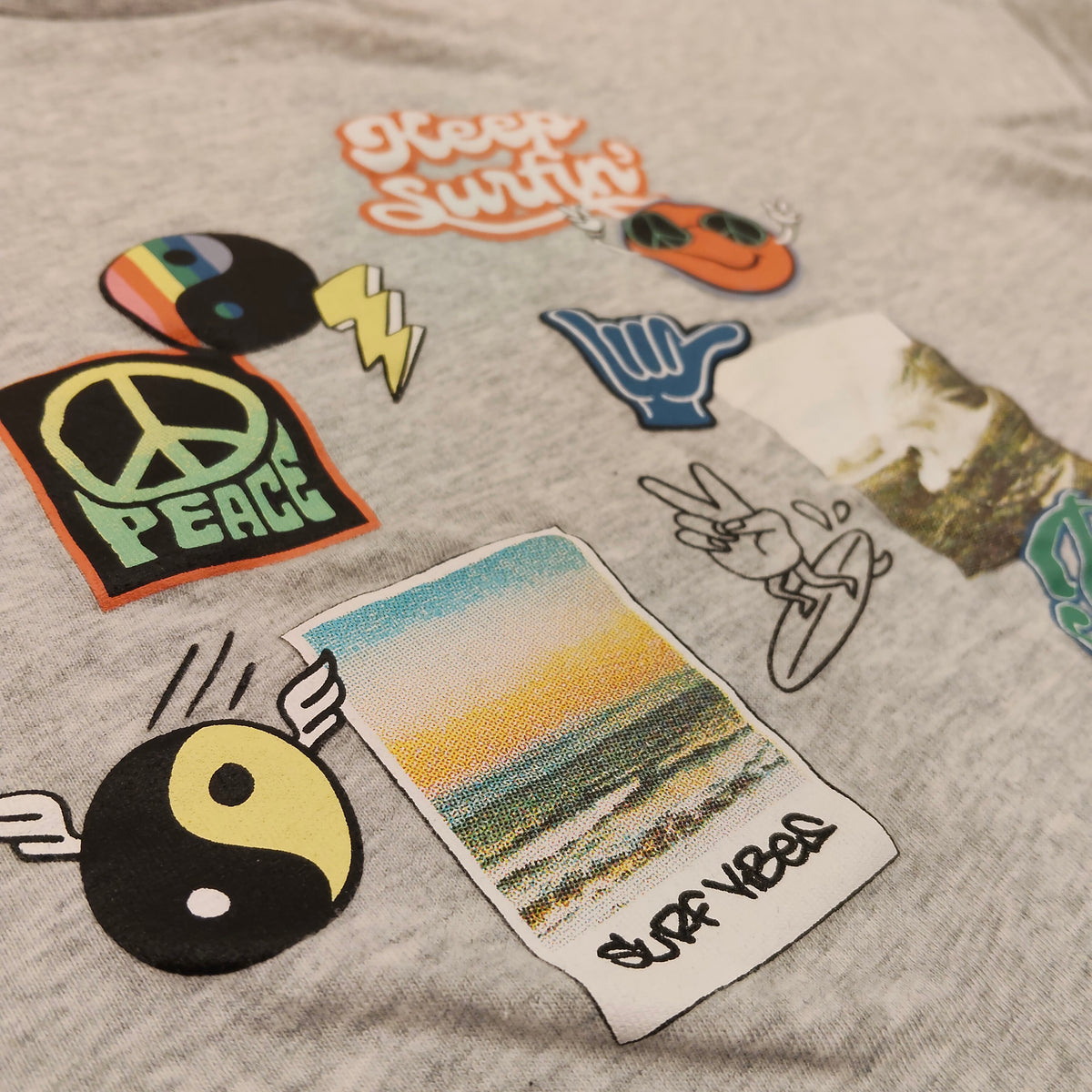 MAC + ELLIE Tee Size 7 Short Sleeve 'Keep Surfing'