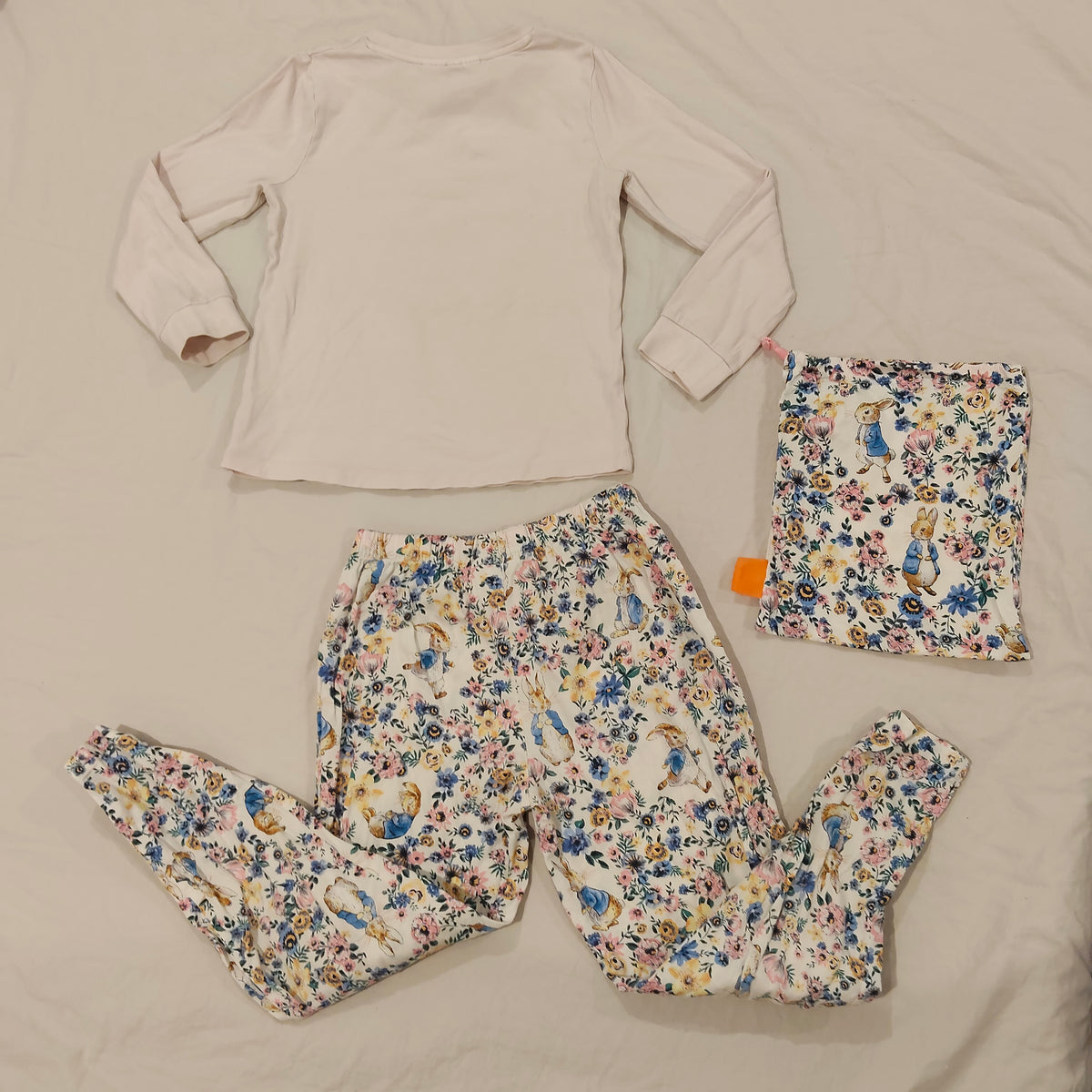 PETER ALEXANDER Pyjama Set Size 8YRS Girls 'Peter Rabbit