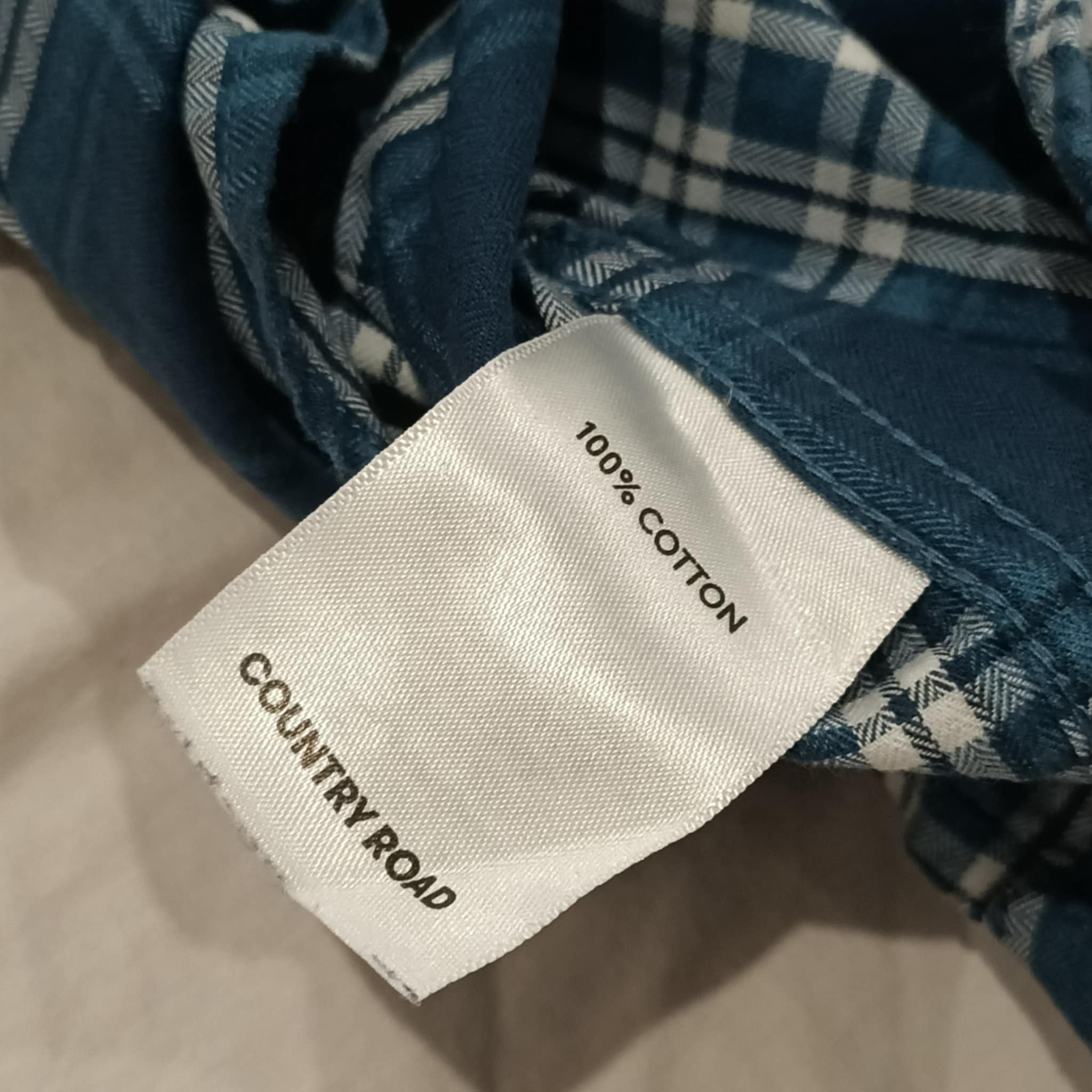 COUNTRY ROAD shirt size 7 boys checkered long sleeve