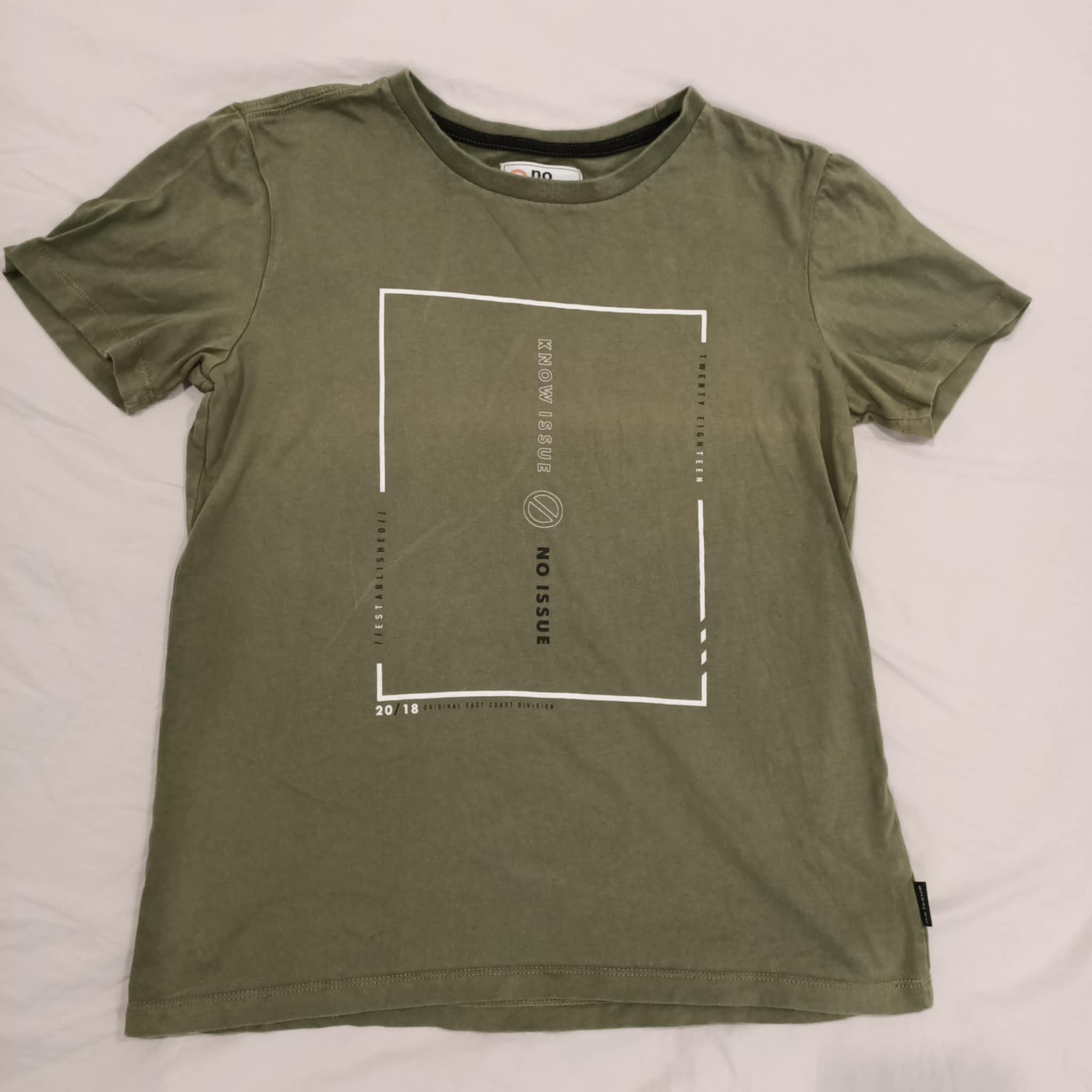 NO ISSUE tee size 12 boys short sleeve