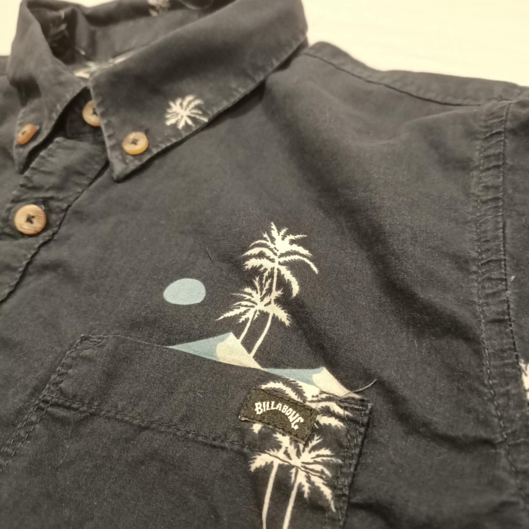 BILLABONG shirt size 14 boys short sleeve