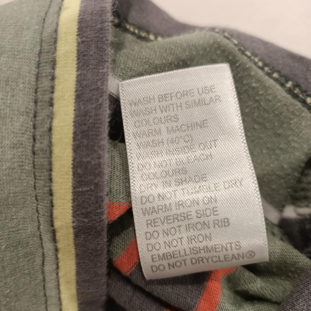 NO ISSUE tee size 8 short sleeve stripes