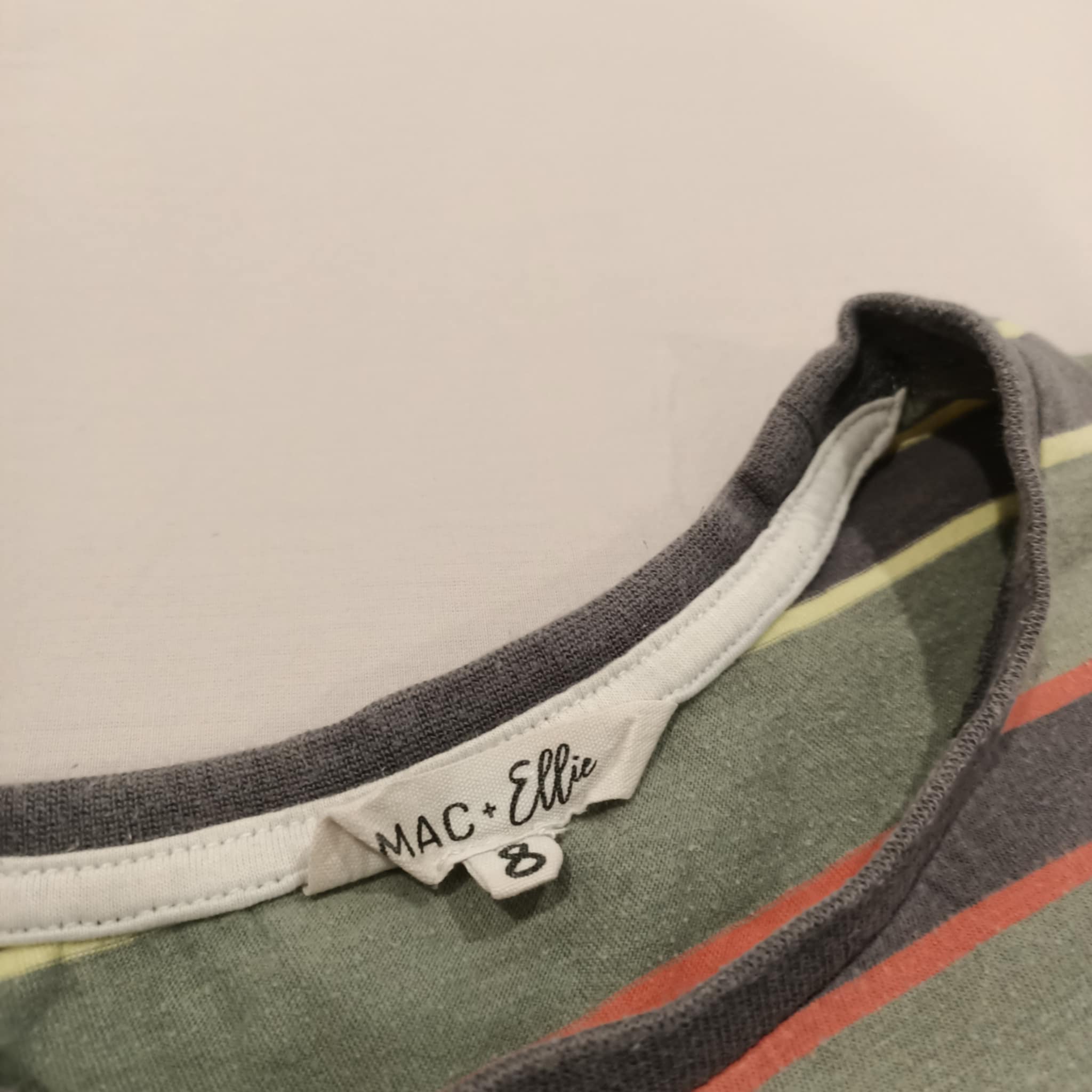 NO ISSUE tee size 8 short sleeve stripes