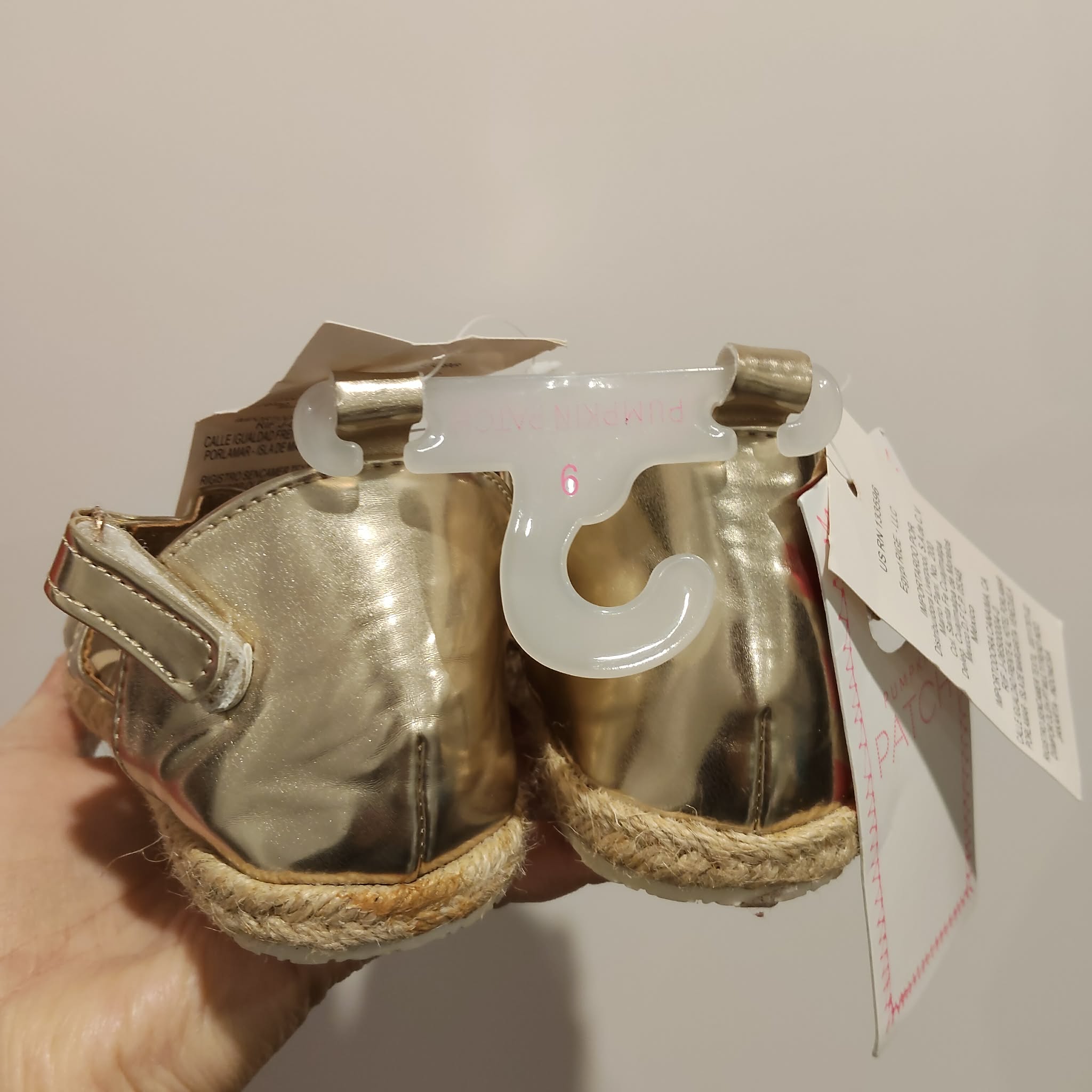 New PUMPKIN PATCH gold sandals size 9 girls